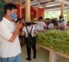 Hoa Sen Việt tặng quà 200 người nghèo tại vùng nước nhiễm mặn Sóc Trăng - ngày 25 tháng 03,2020 - anh 9