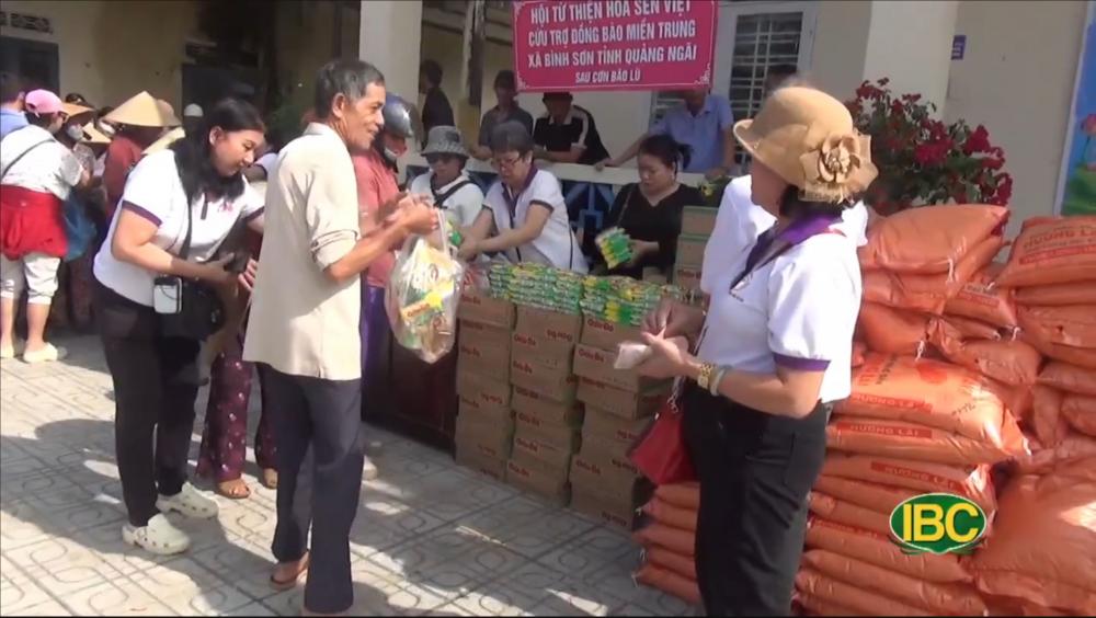[2025.11.14] Tặng quà cứu trợ cho bà con vùng bão lụt Bình Sơn Quảng Ngãi